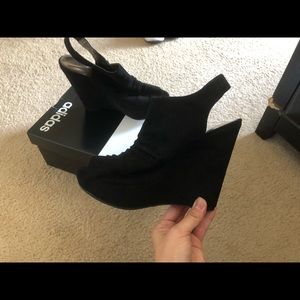 Carlos Santana wedges